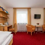 Otel Gaestehaus Der Katholischen Akademie In Bayern Münih