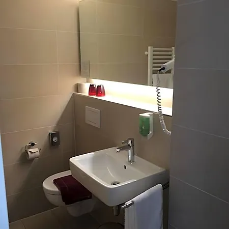 Hotel Gaestehaus Der Katholischen Akademie In Bayern *