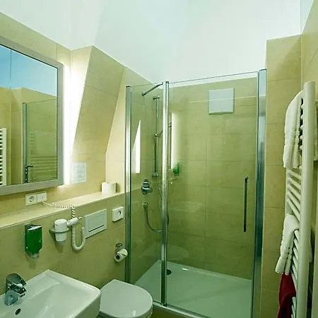 Hotel Gaestehaus Der Katholischen Akademie In Bayern *