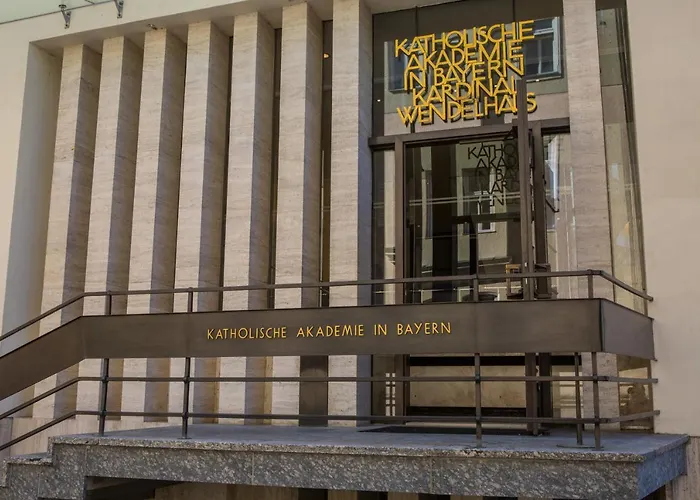 Gaestehaus Der Katholischen Akademie In Bayern *