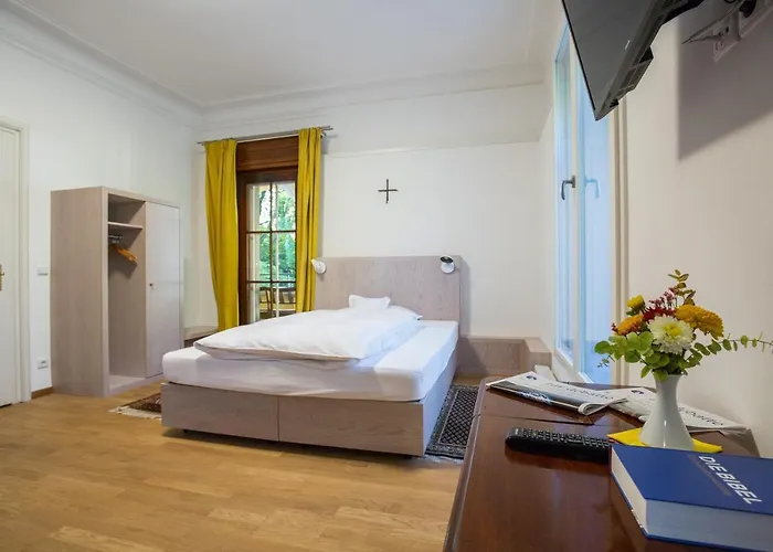 Hotel Gaestehaus Der Katholischen Akademie In Bayern Monachium